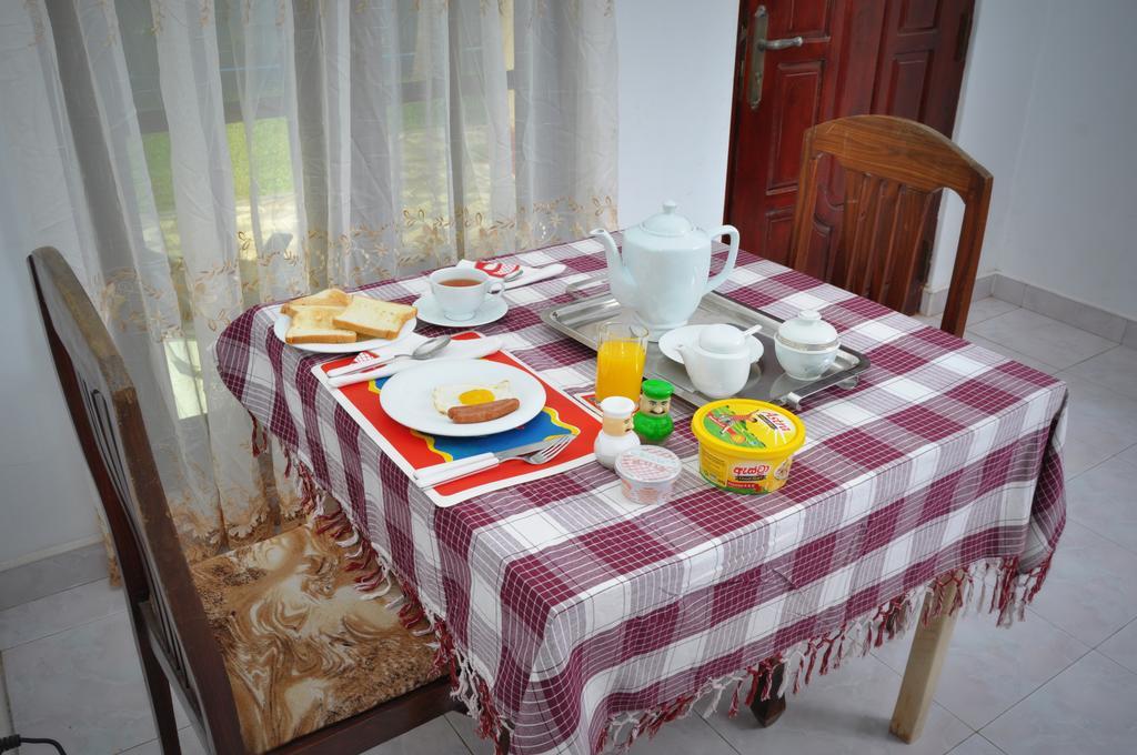 Tms Beach House Negombo Dış mekan fotoğraf