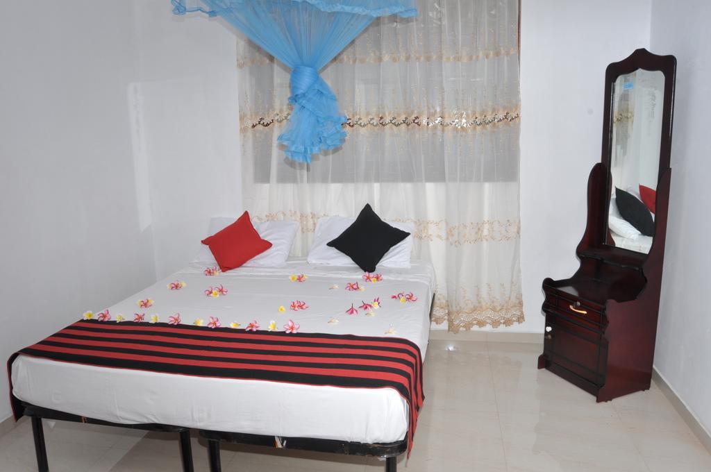 Tms Beach House Negombo Dış mekan fotoğraf